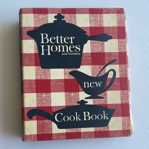 Better Homes And Gardens Red and Blue Gingham Cookbook